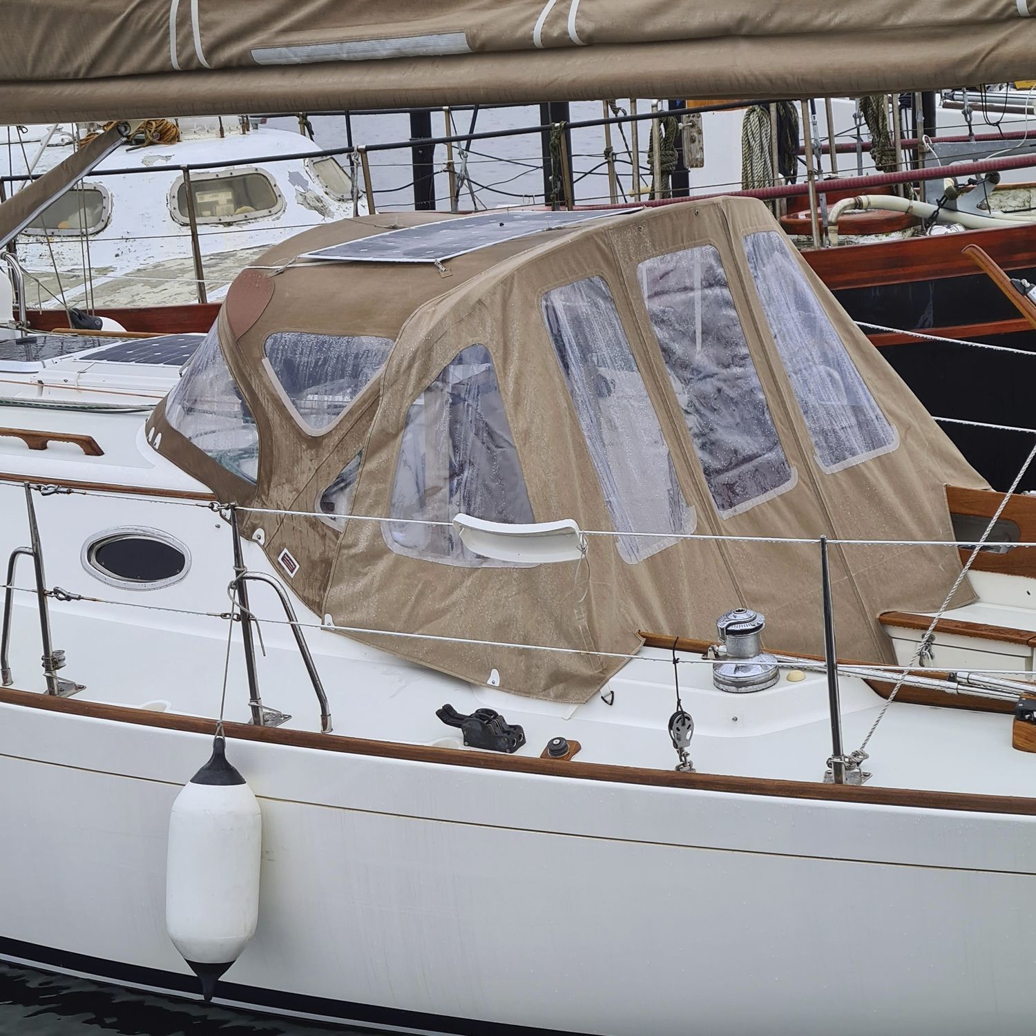 Sailboat cockpit enclosure Kapell Annat