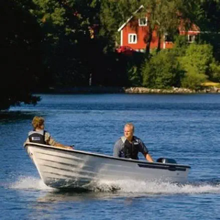 Small boat - 410 - Crescent