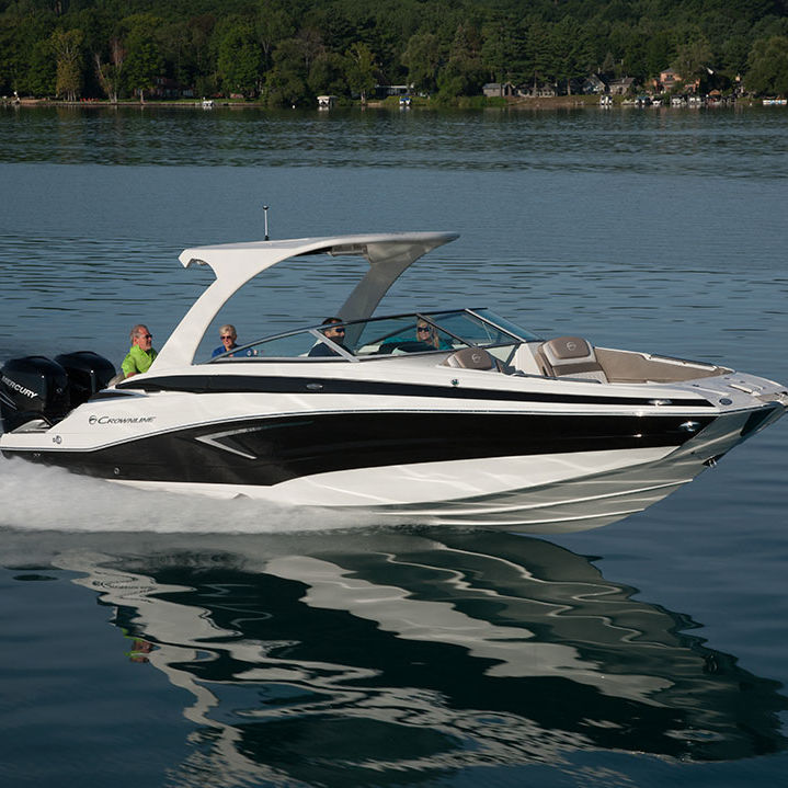 Outboard deck boat E305 XS Crownline twinengine / open / dual