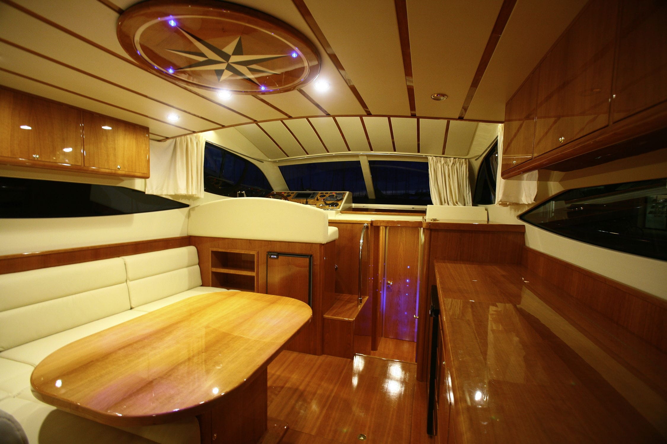 Inboard Express Cruiser Diesel Flybridge 14 Person Max