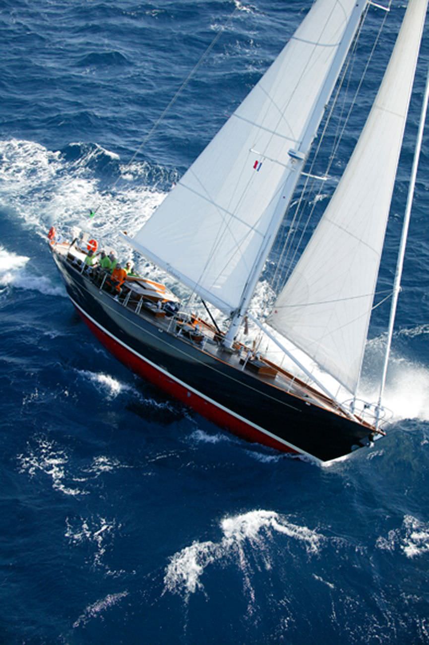 cruising sailing yacht