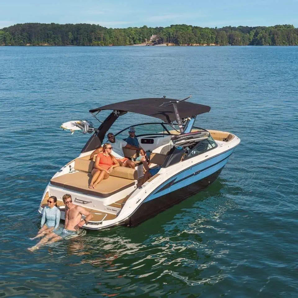 Inboard deck boat - SDX 250 SURF - Sea Ray - open / dual-console