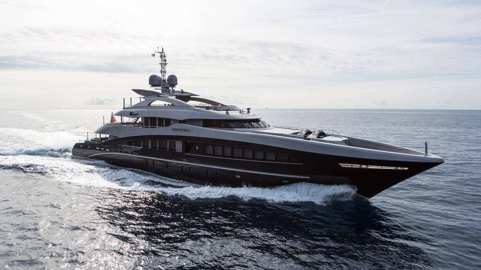 Cruising mega-yacht - VENTURA - Heesen - raised pilothouse / 5-cabin ...