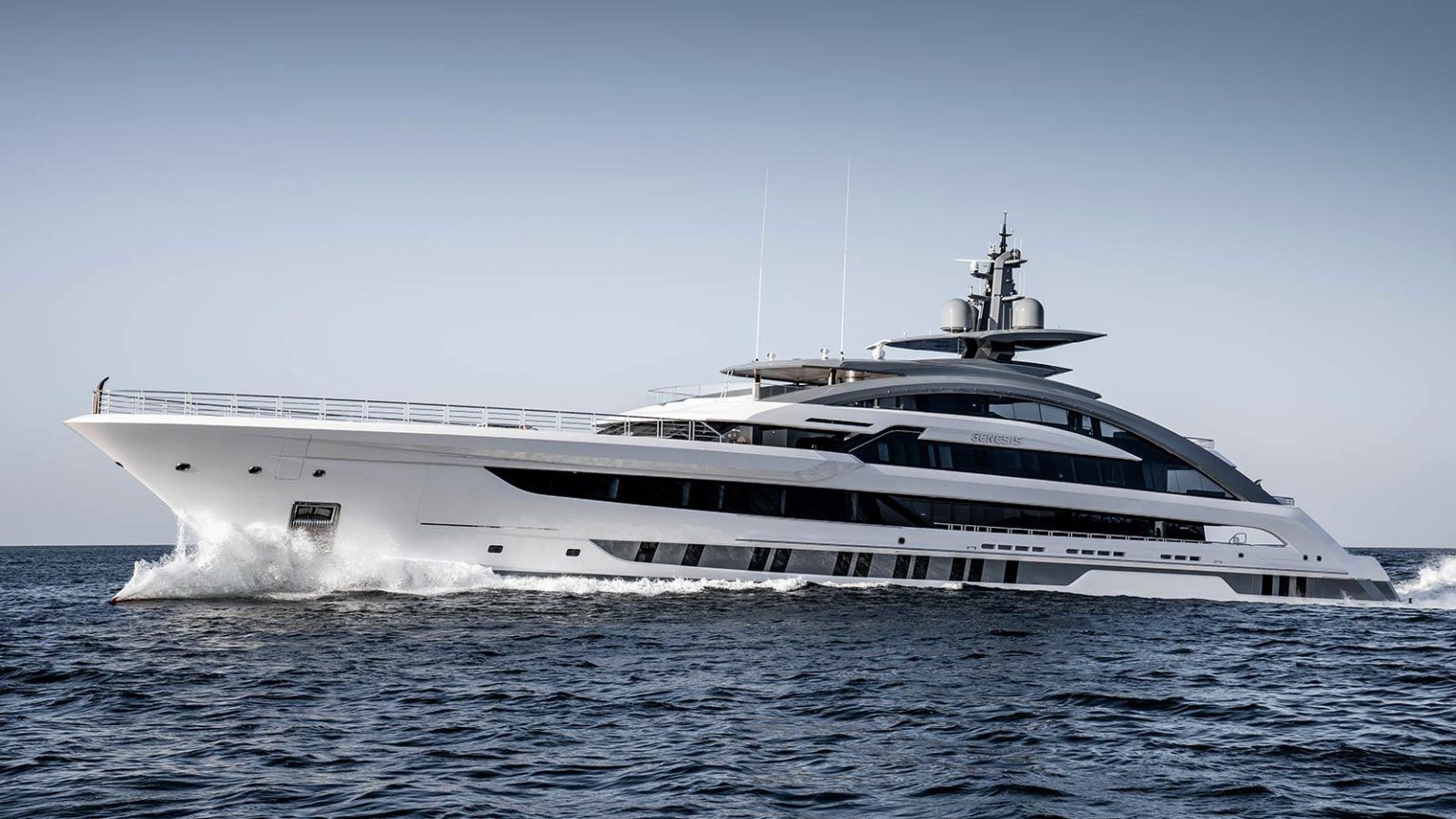 Cruising mega-yacht - GENESIS - Heesen - wheelhouse / 6-cabin / aluminium