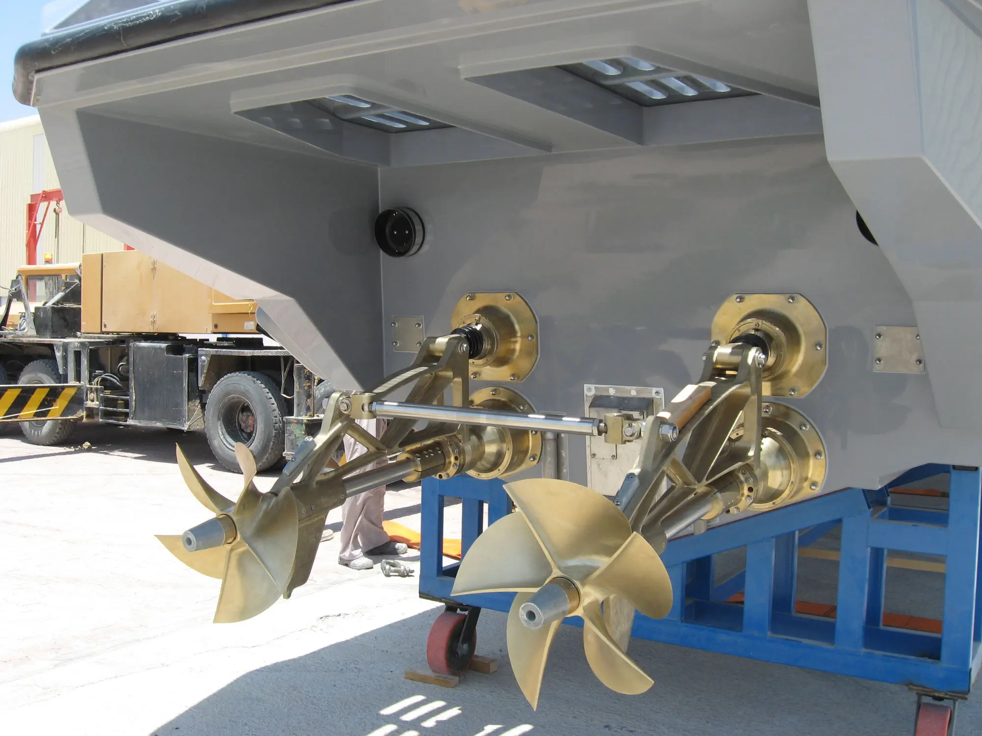 Surface drive for boats - SDS - FRANCE HELICES