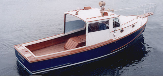 Inboard Cabin Cruiser Hard Top Downeast 28 Lobster Ellis Boat