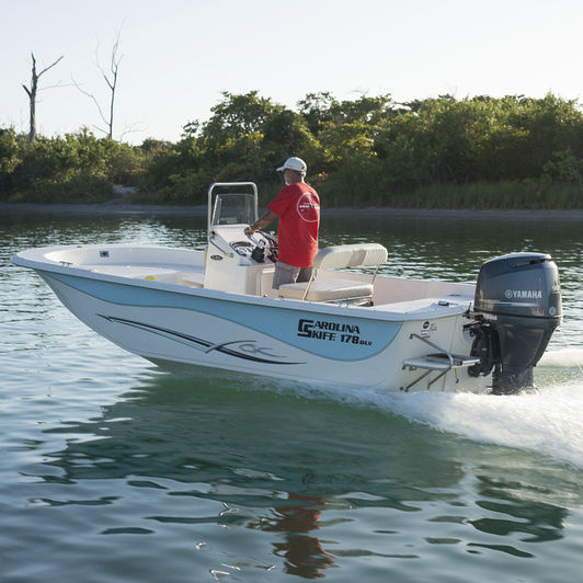 Outboard bay boat - 238 DLV - Carolina Skiff - center console