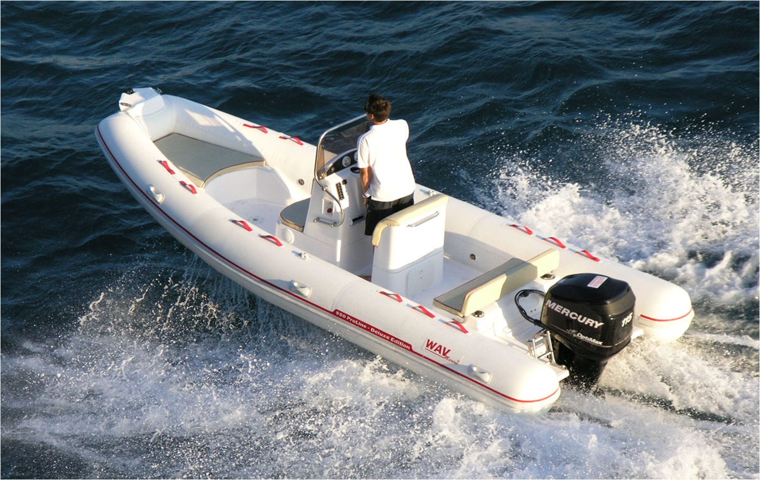 Outboard inflatable boat TL 800 Zebec rigid / center console / 20