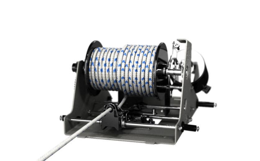 Electric windlass CRW400 Lewmar boat / horizontal / singledrum