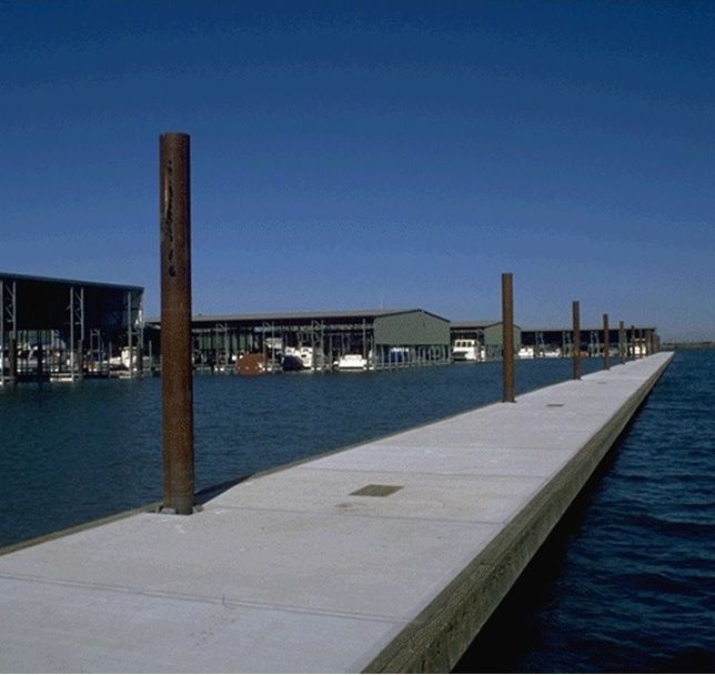 Floating breakwater Attenuator Bellingham Marine concrete