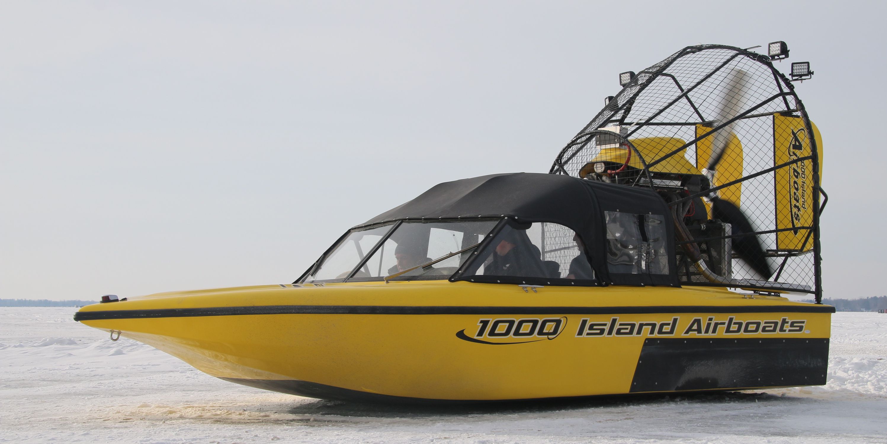 Private airboat 18' Sportsman 1000 Island Airboats passenger