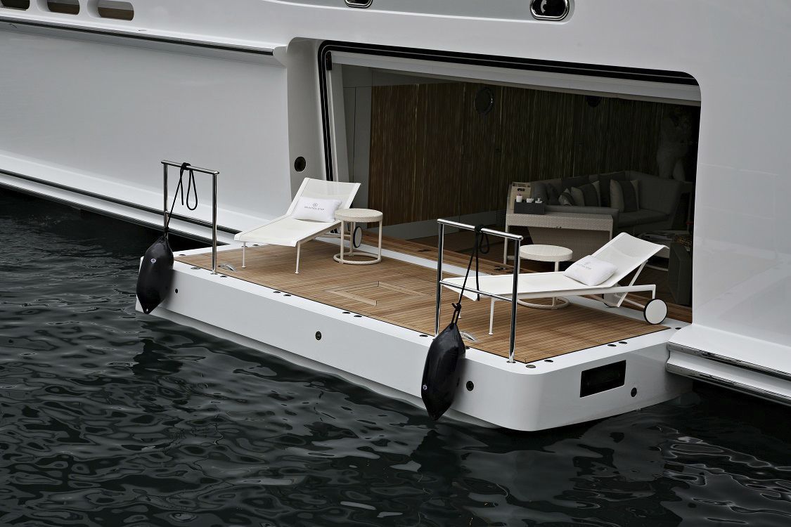 Yacht door balcony Hydromar Marine Equipment bv sidehinged / hydraulic