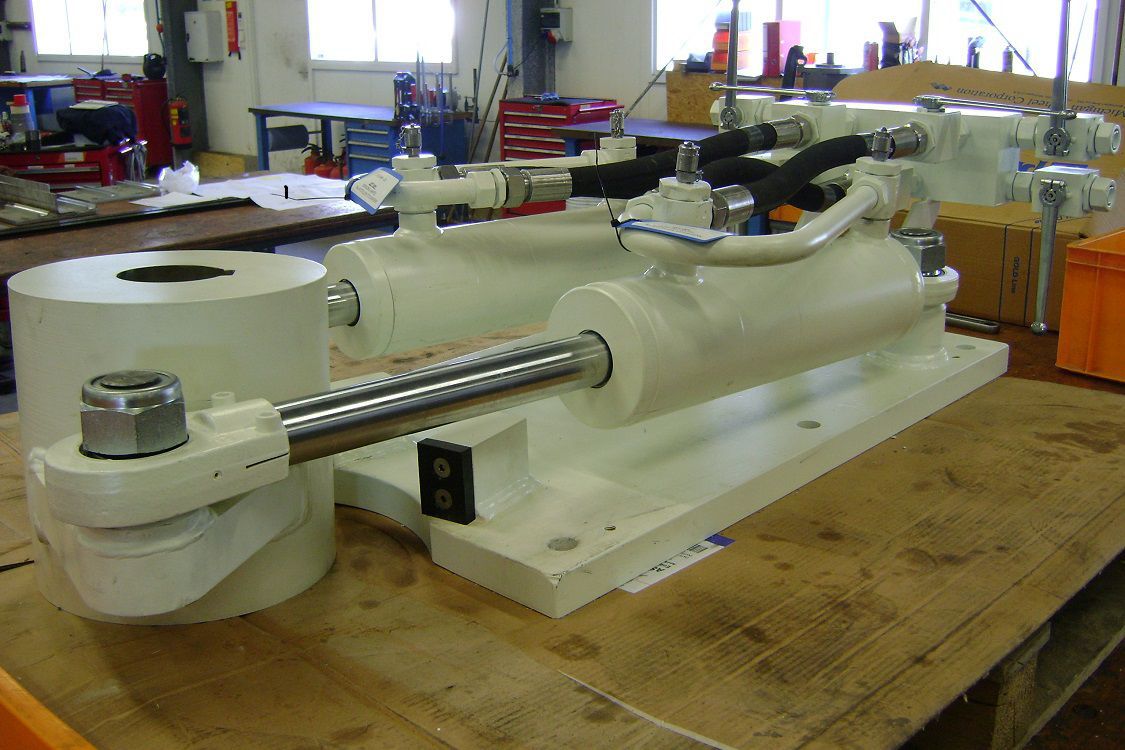 Ship steering gear system HFS Hydromar Marine Equipment bv hydraulic