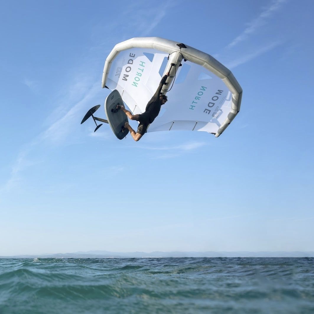 Hybrid inflatable air wing MODE North Kites freestyle / hangtime