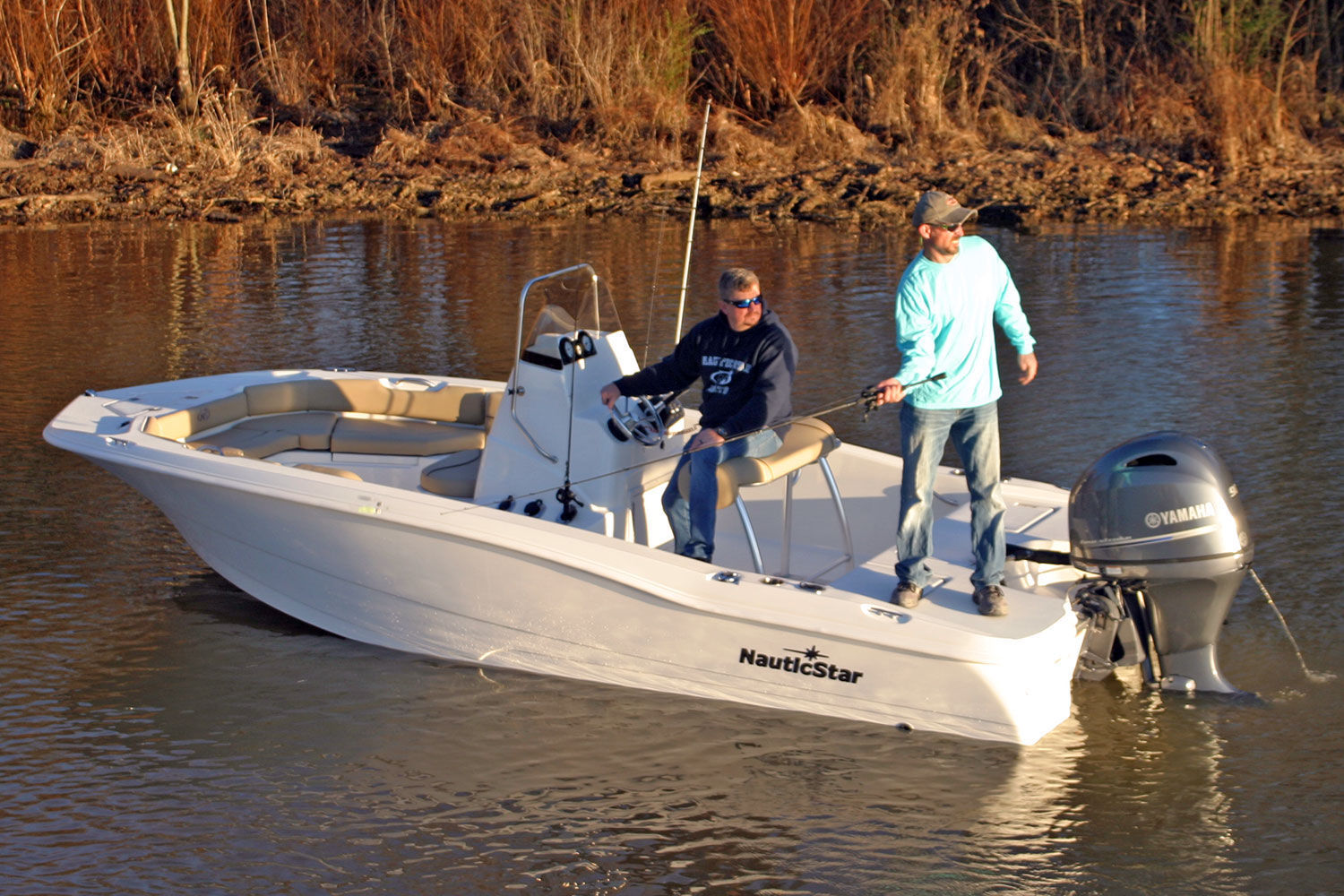 Outboard bay boat 191 Nautic Star Boats hybrid / center console