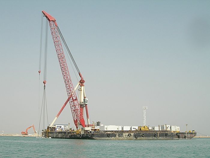 Floating dock crane - derrick - CIMOLAI TECHNOLOGY SPA - for heavy ...