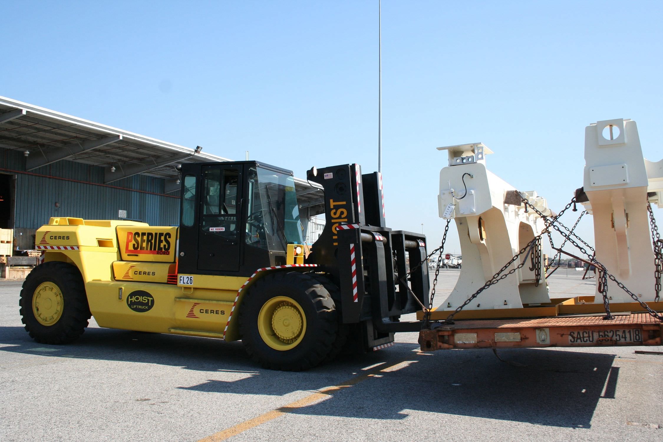 Harbor forklift PSERIES Hoist Liftruck Mfg., Inc. terminal / RoRo