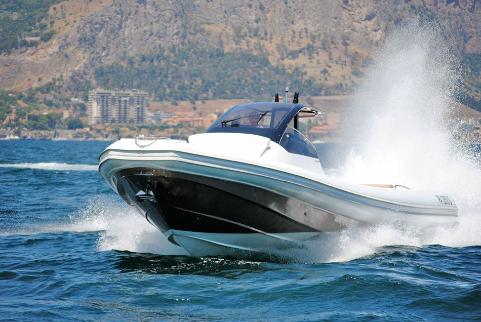 Inboard inflatable boat - MX-13 COUPÈ - Cantieri Magazzù - RIB
