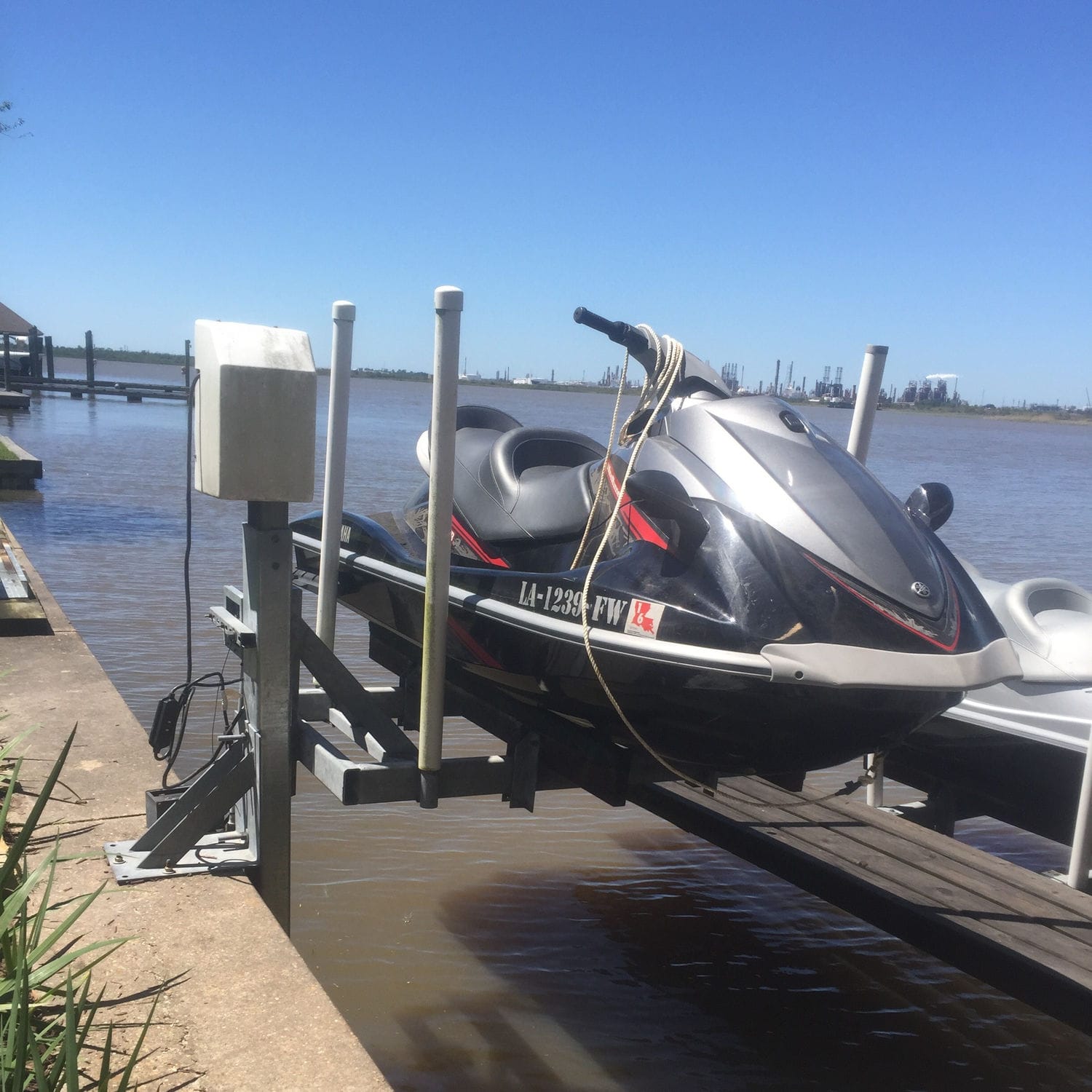 Jet-skis elevator - Mini Mag - Lunmar Boat Lifts