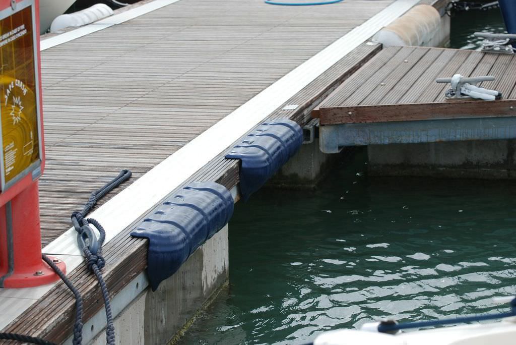 Marina fender Big Aere Docking Solutions for docks / corner