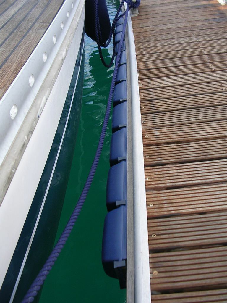Marina fender Sistema Zero Modular Aere Docking Solutions for