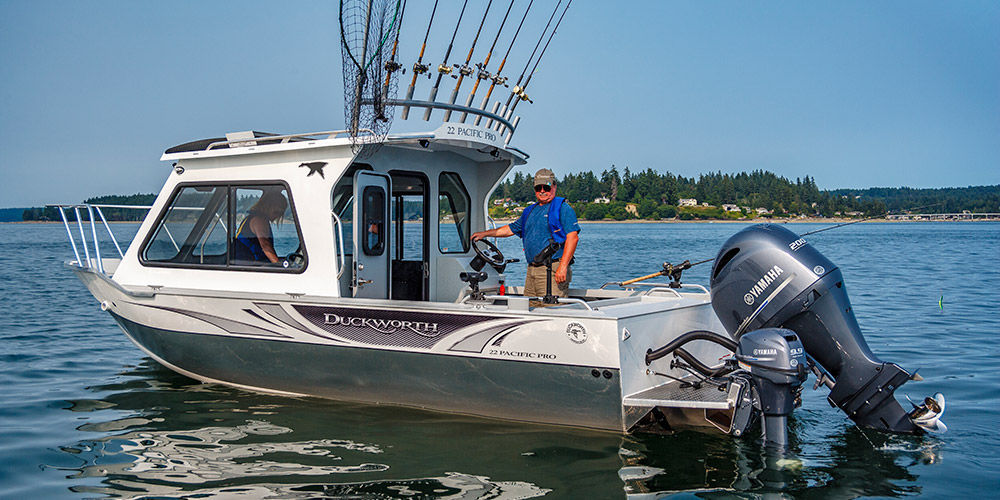 Outboard day fishing boat - 22 PACIFIC PRO - Duckworth - wheelhouse ...