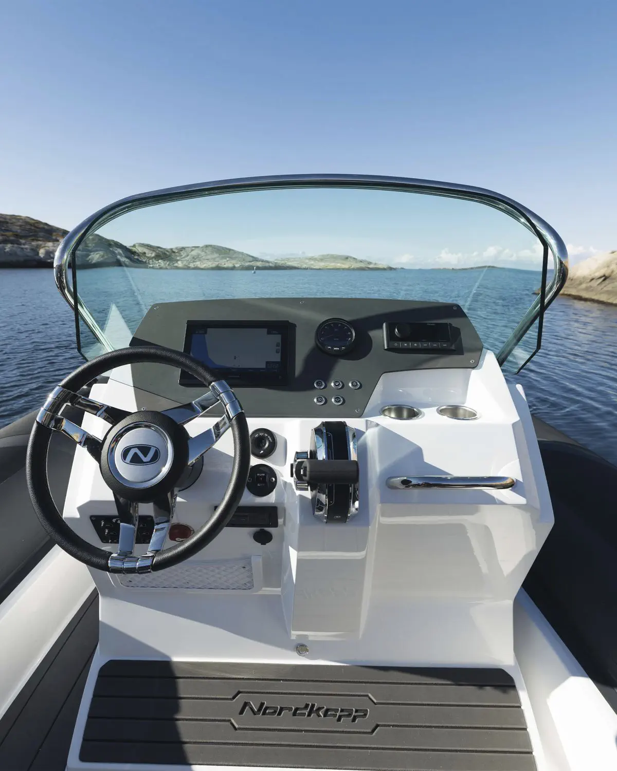 Outboard inflatable boat - Airborne 6.3 - Nordkapp Boats - rigid