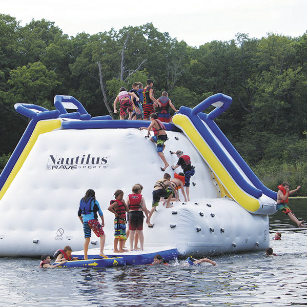 Slide water toy Nautilus RAVE Sports climbingwall / high jump