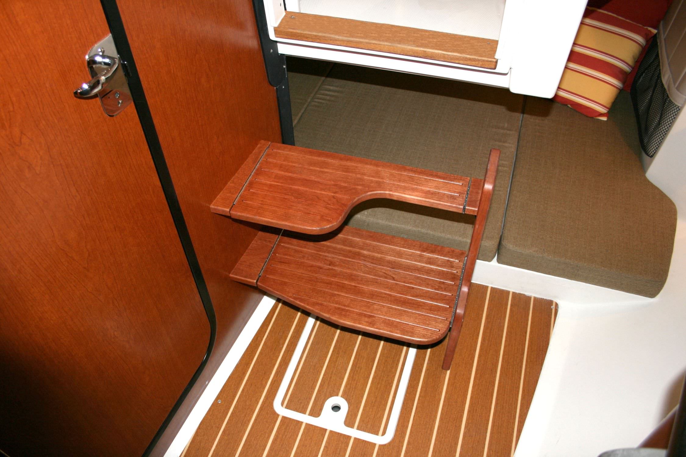 Wooden boat step Teak Isle Mfg.