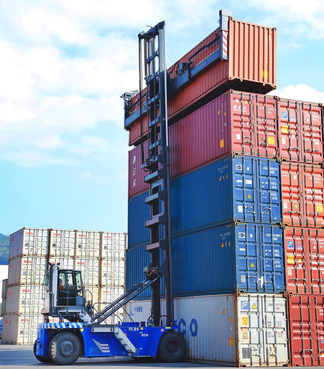 Empty container handler ECH series CVS Ferrari with sidelift