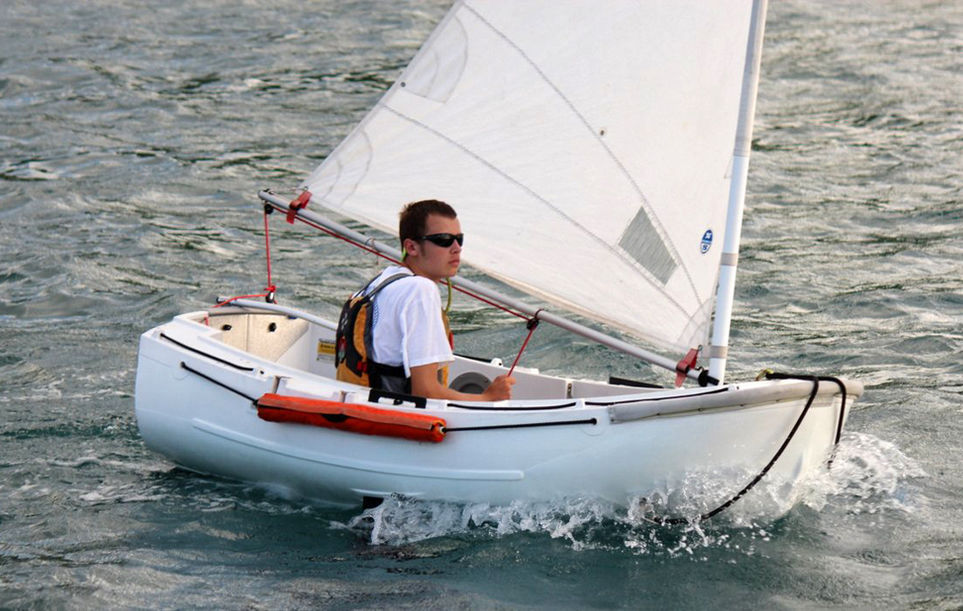 Multiple sailing dinghy Portland Pudgy recreational / gaff rig
