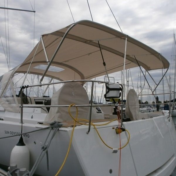 Sailboat Bimini top - Sun Odyssey 490 - TTOP Nautic - cockpit