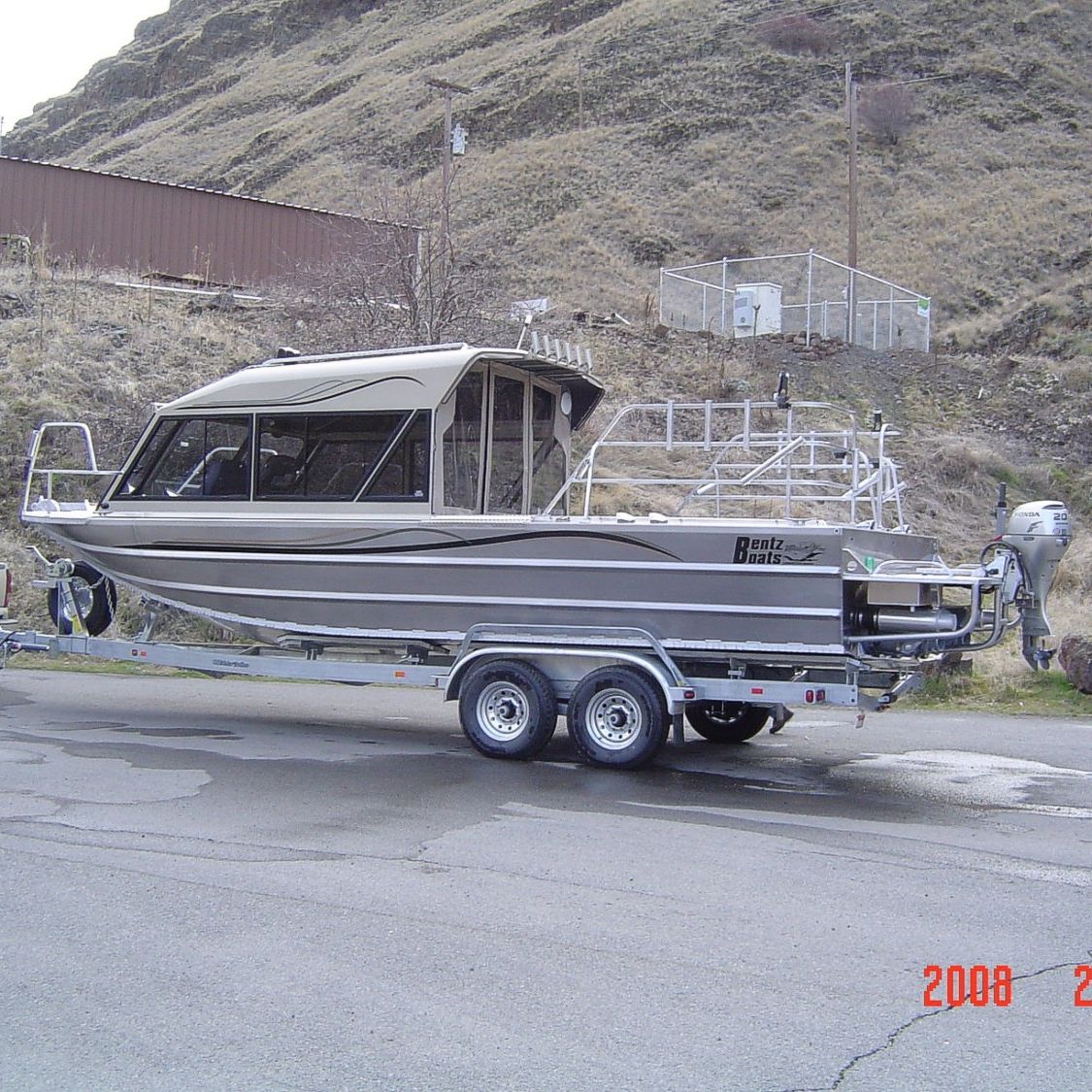 Hydrojet day fishing boat Fewel Bentz Boats twinengine