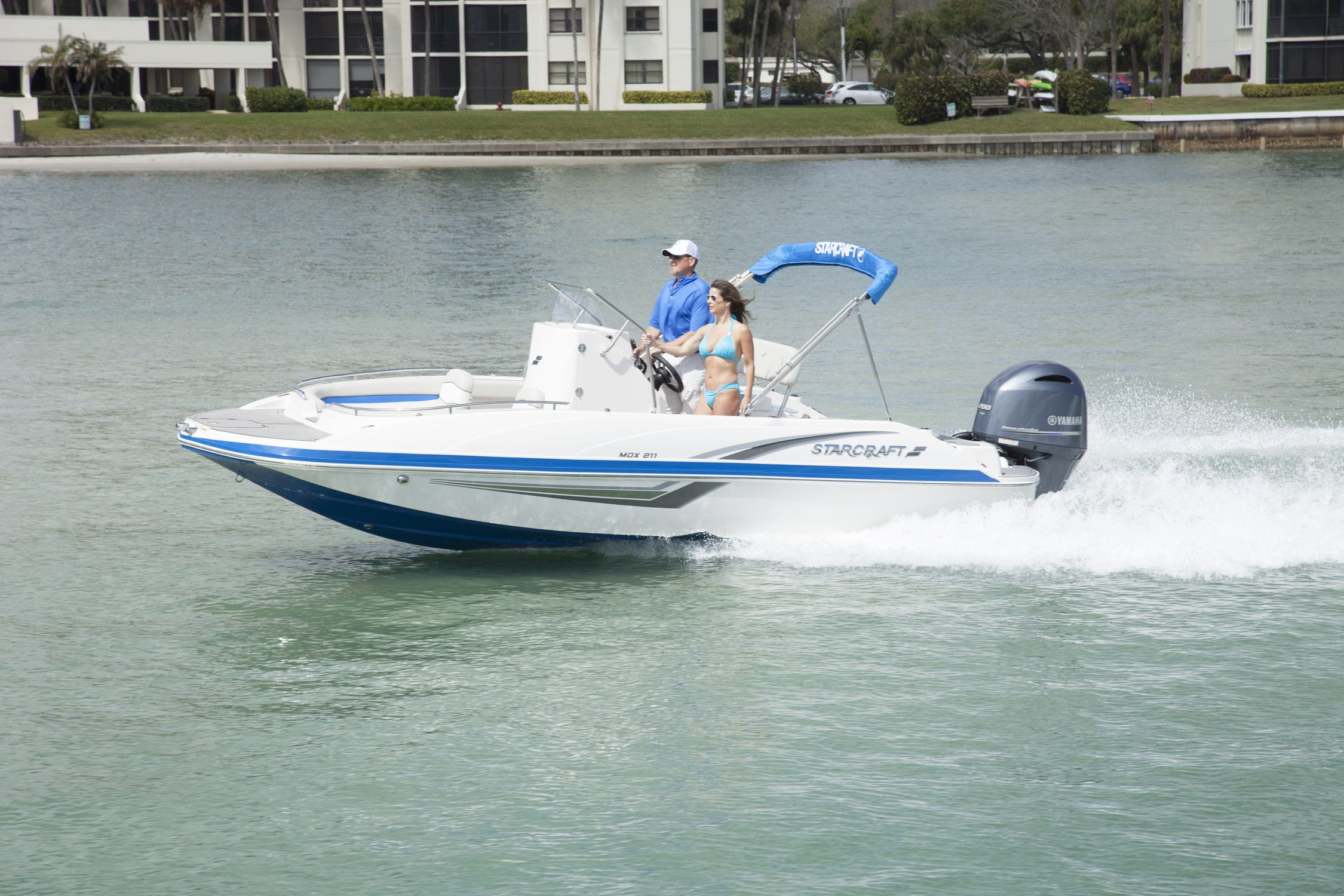 Outboard deck boat 211 MDX OB Starcraft sportfishing / 12person