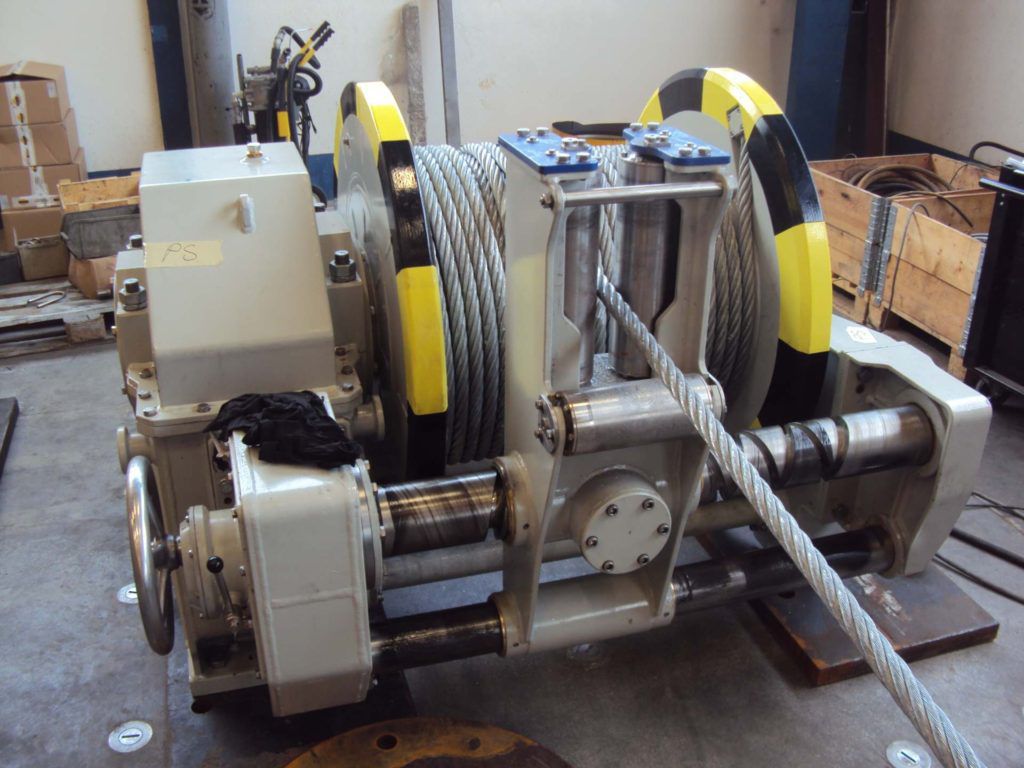 Ship winch - Adria Winch - towing / electric drive / hydraulic drive