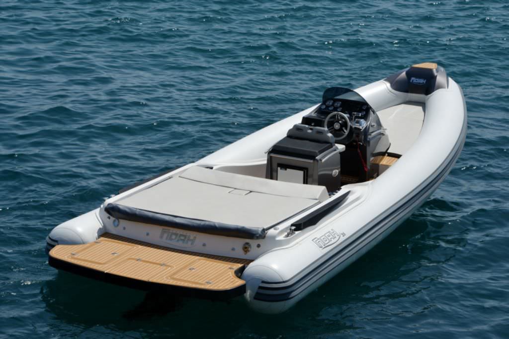Inboard inflatable boat 26 NOAH SRL rigid / center console / sundeck