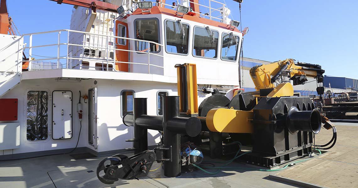 YMV Crane and Winch Systems CONSTANT