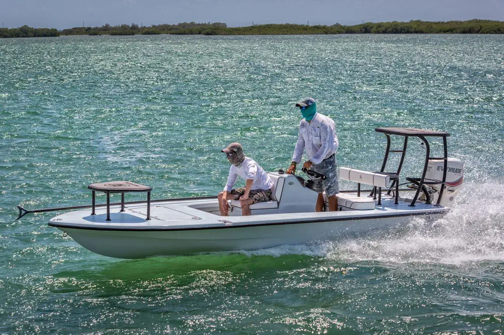 Outboard flats boat - Elite - Beavertail Skiffs - center console