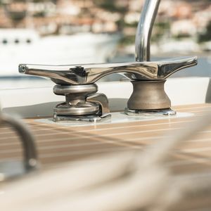 yacht mooring cleat