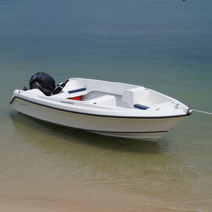 outboard small boat