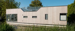 floating house