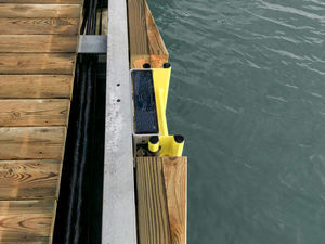 floating dock bracket