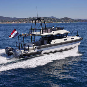 catamaran express cruiser