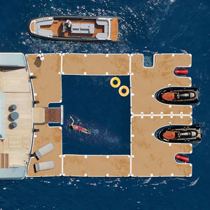 floating swimming pool