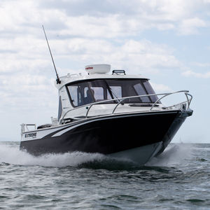 outboard day fishing boat / hard-top / aluminum / 6-person max.