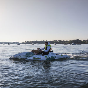 trimaran center console boat