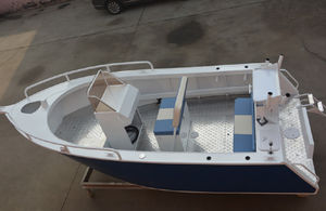 outboard day fishing boat