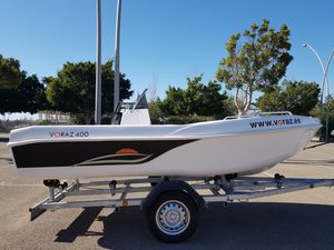 outboard center console boat