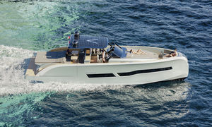 inboard express cruiser