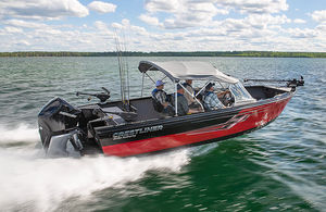 outboard bay boat